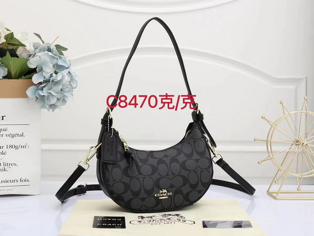 C0ACH Handbags 050